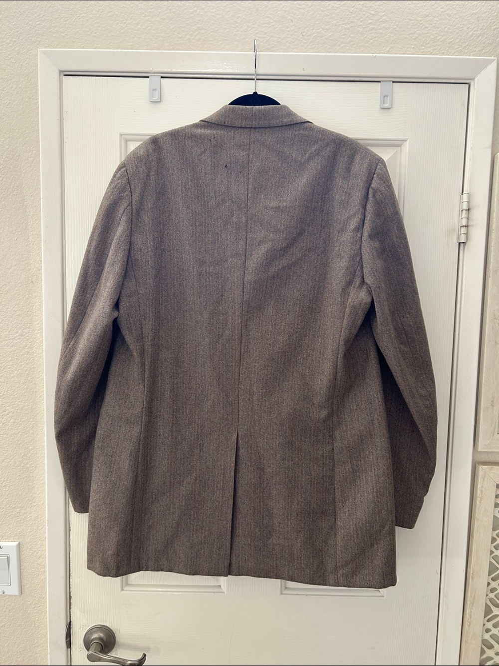 John Weitz Signature Collection 40S Gray Herringbone 100% Wool Sport Coat Blazer - Picture 6 of 8